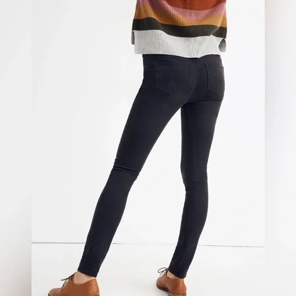 NWT Madewell Maternity Over-the-Belly Skinny Jeans in Lunar Wash Black size 33 - Picture 3 of 16